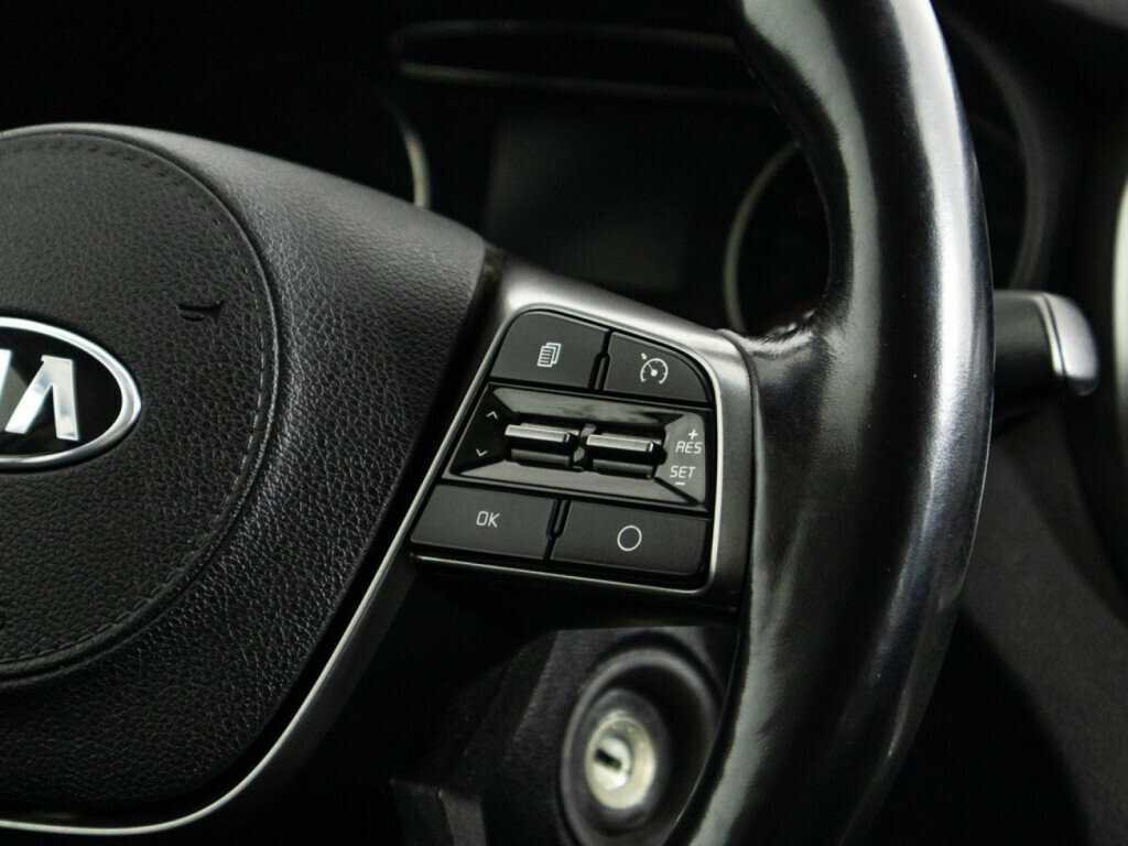 Купить Kia Sorento с пробегом. Фото: #18