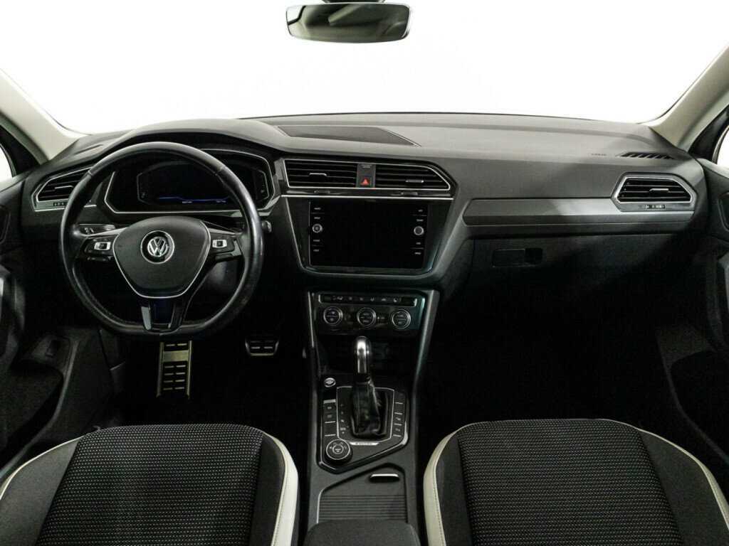 Купить Volkswagen Tiguan с пробегом. Фото: #12