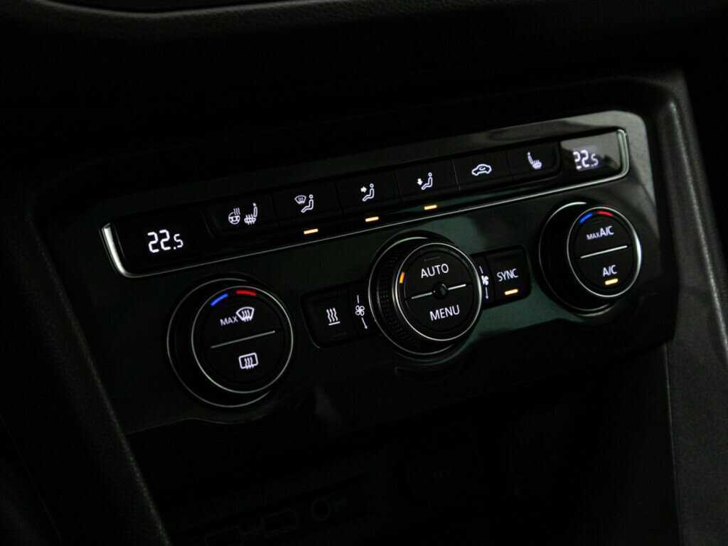 Купить Volkswagen Tiguan с пробегом. Фото: #16