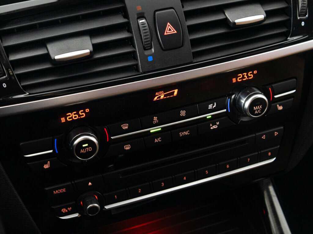 Купить BMW X3 с пробегом. Фото: #17