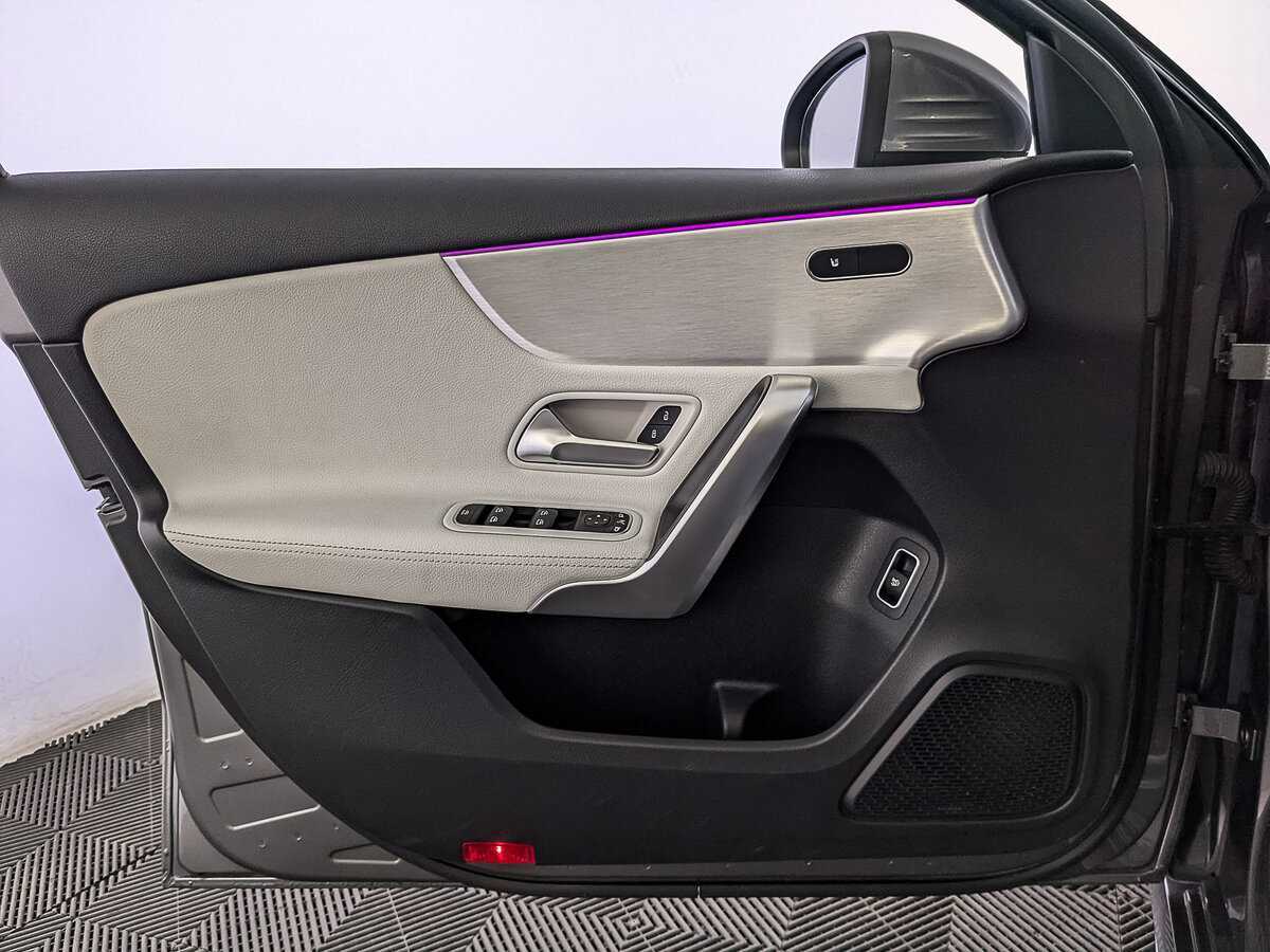 Купить Mercedes-Benz A-Класс с пробегом. Фото: #18