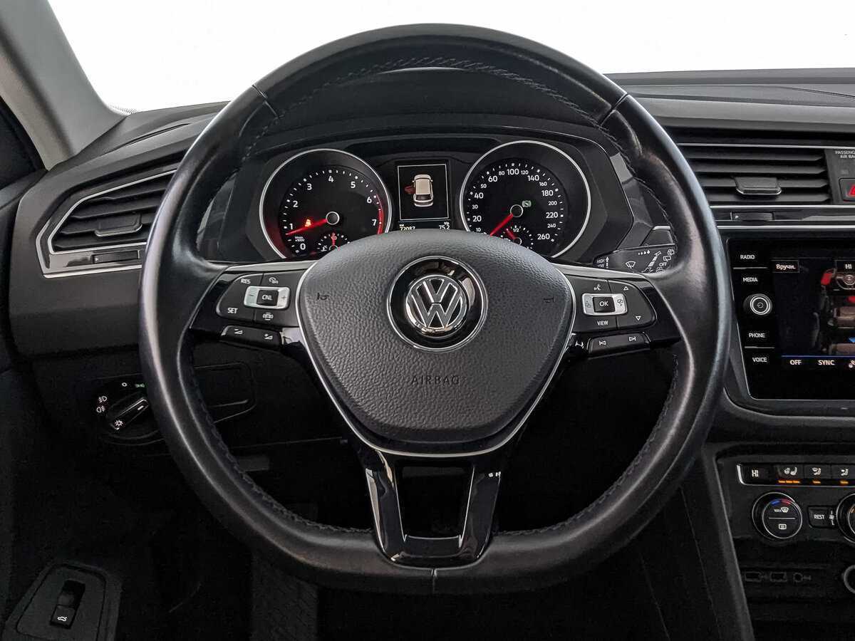 Купить Volkswagen Tiguan с пробегом. Фото: #21