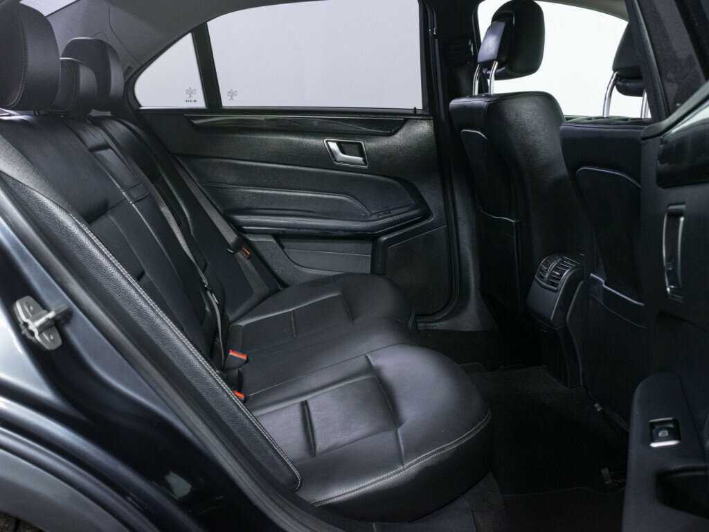 Купить Mercedes-Benz E-Класс с пробегом. Фото: #9