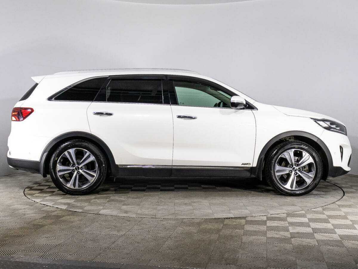 Купить Kia Sorento с пробегом. Фото: #3