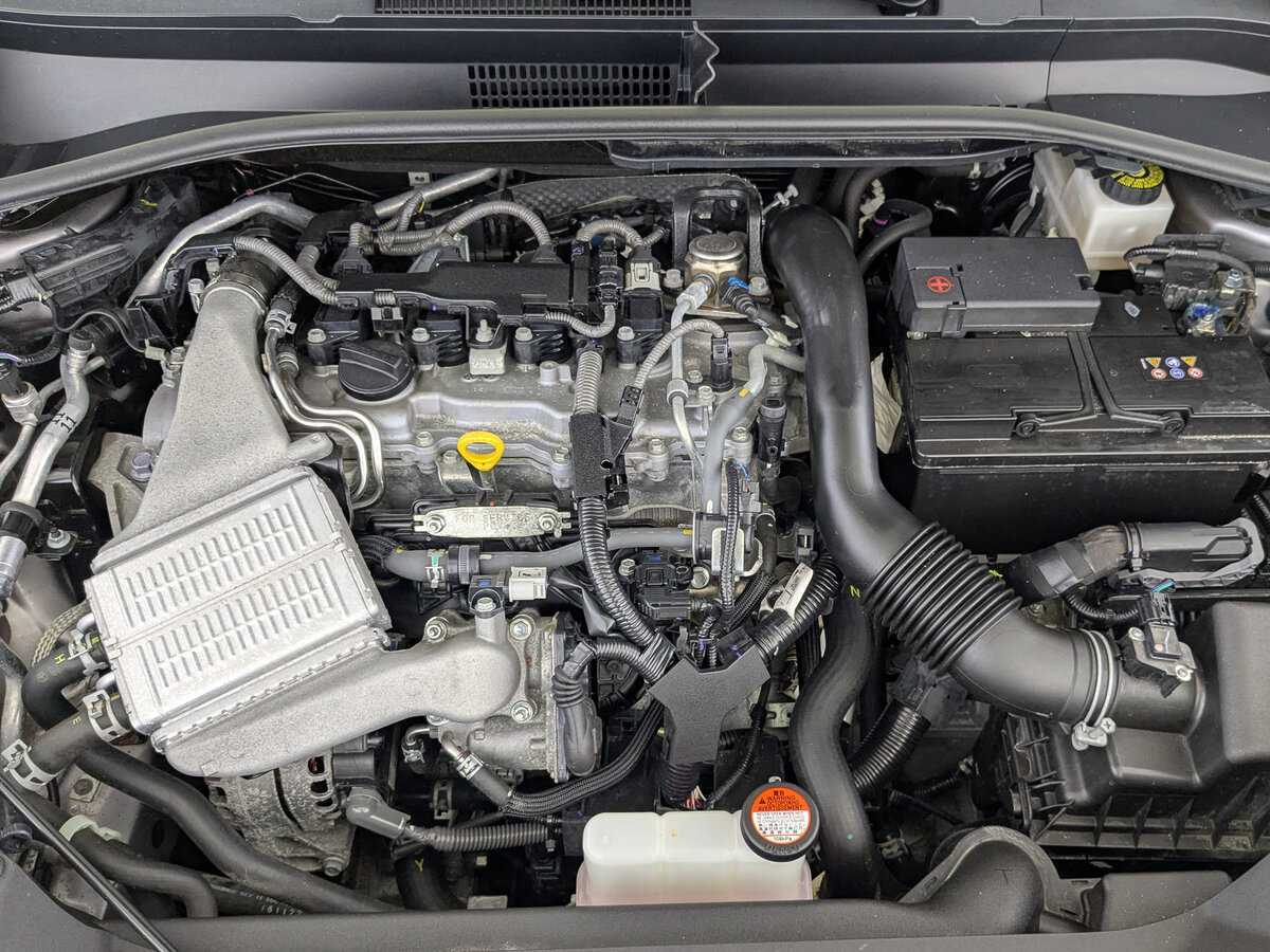 Купить Toyota C-HR с пробегом. Фото: #8