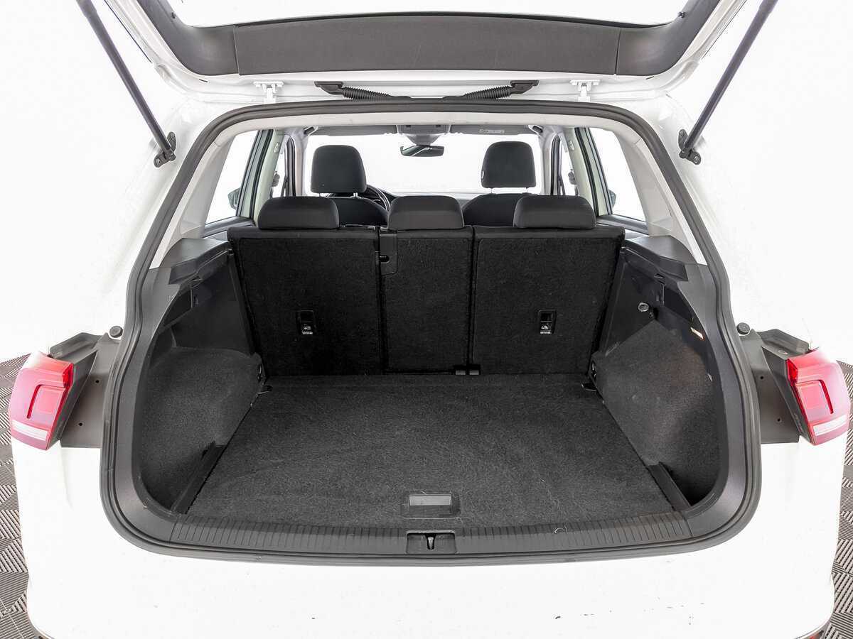 Купить Volkswagen Tiguan с пробегом. Фото: #9