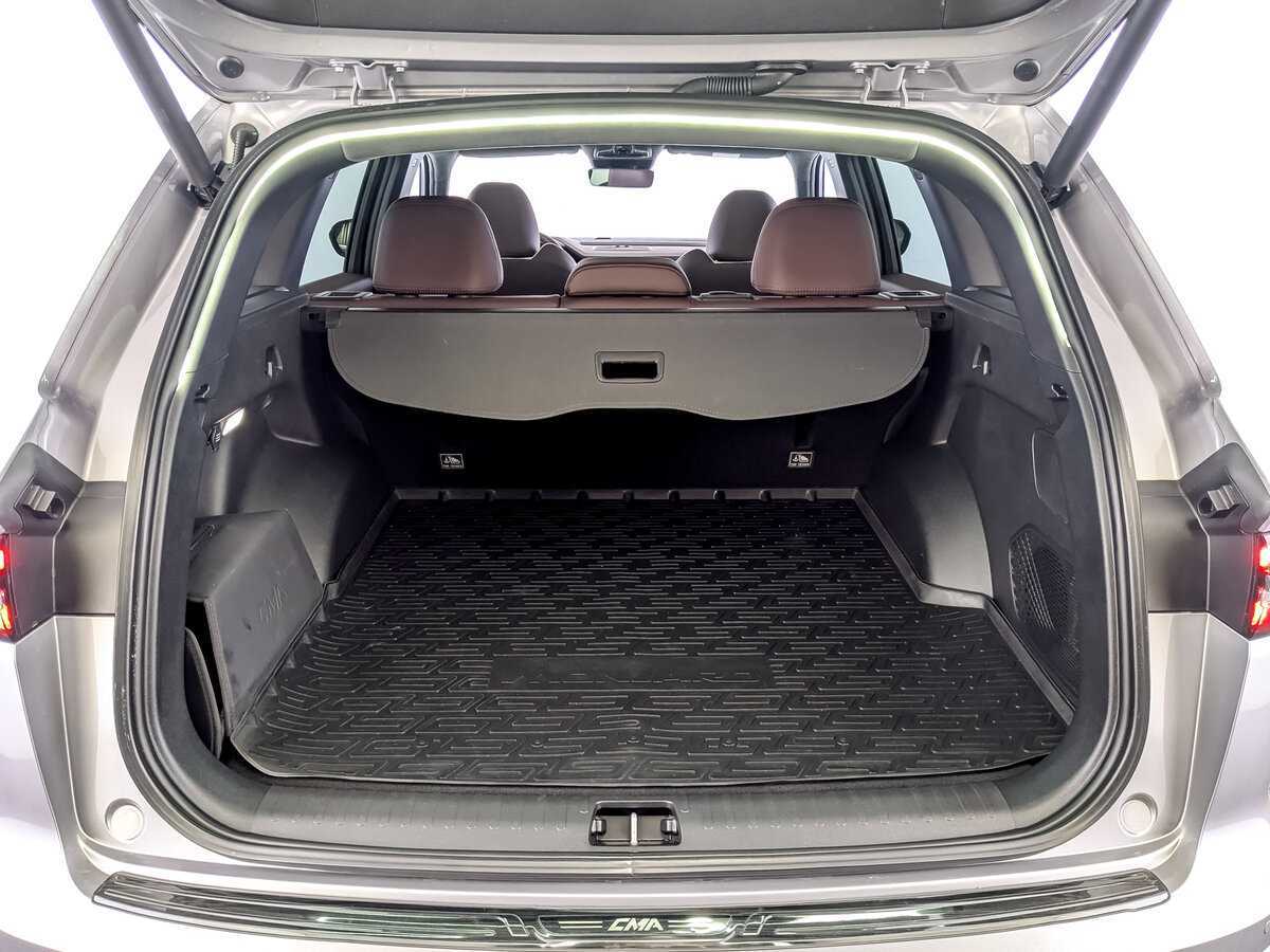 Купить Geely Monjaro с пробегом. Фото: #9