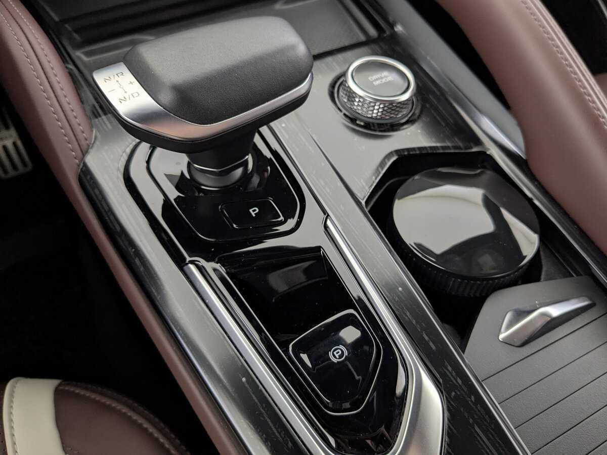 Купить Geely Monjaro с пробегом. Фото: #28