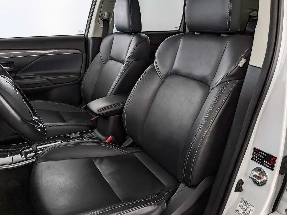 Купить Mitsubishi Outlander с пробегом. Фото: #17