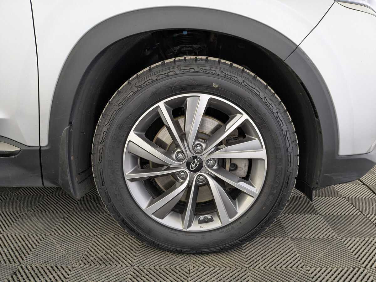 Купить Hyundai Santa Fe с пробегом. Фото: #11