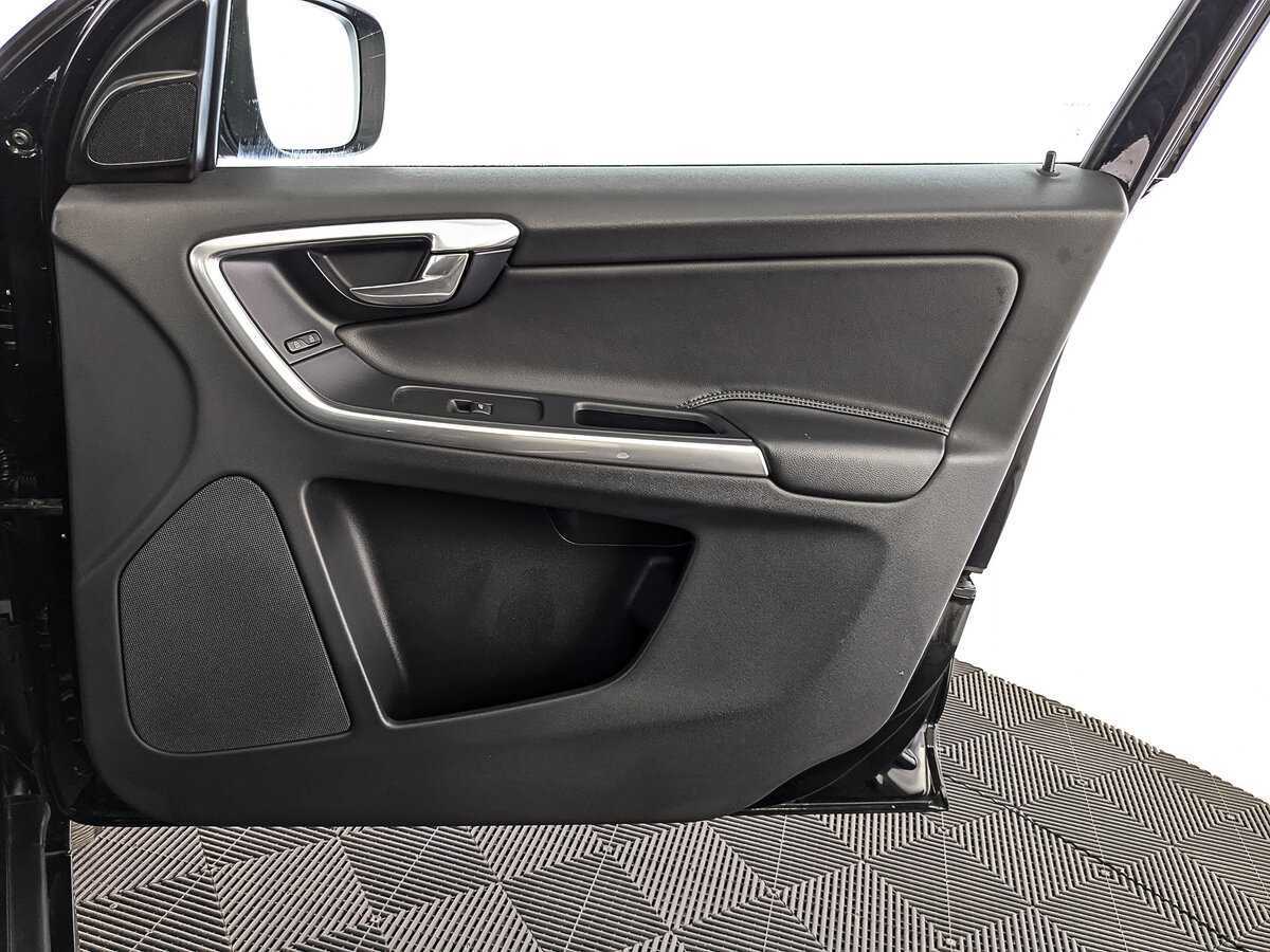 Купить Volvo XC60 с пробегом. Фото: #22
