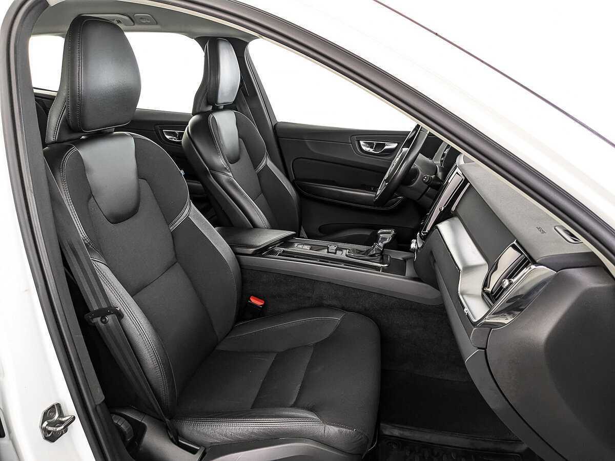 Купить Volvo XC60 с пробегом. Фото: #17