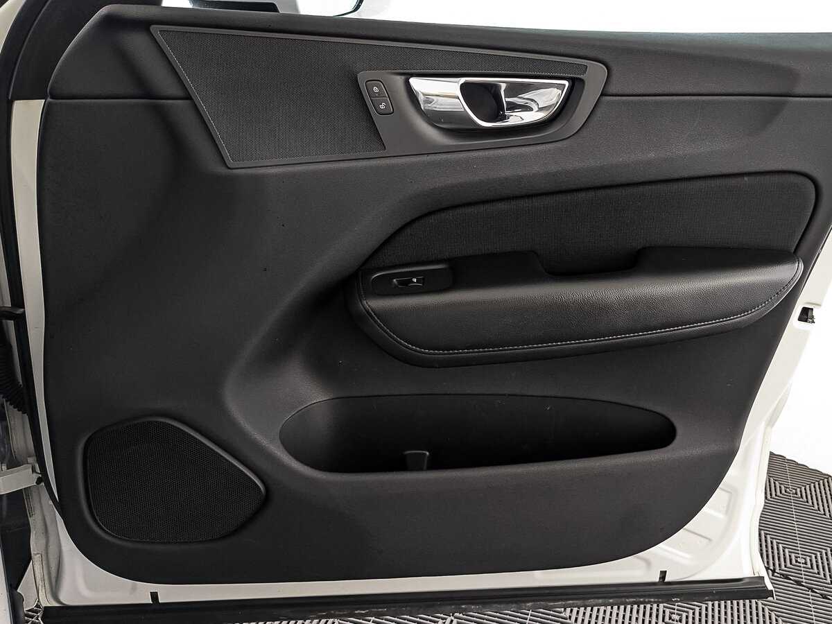 Купить Volvo XC60 с пробегом. Фото: #18
