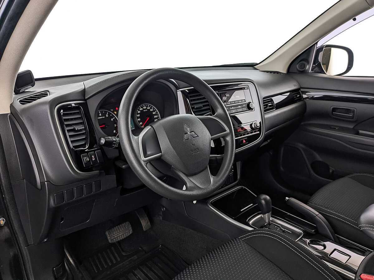 Купить Mitsubishi Outlander с пробегом. Фото: #14