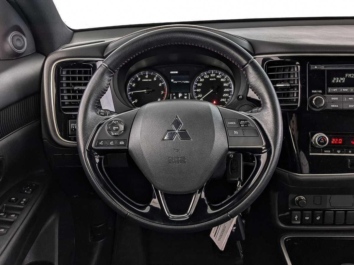 Купить Mitsubishi Outlander с пробегом. Фото: #21