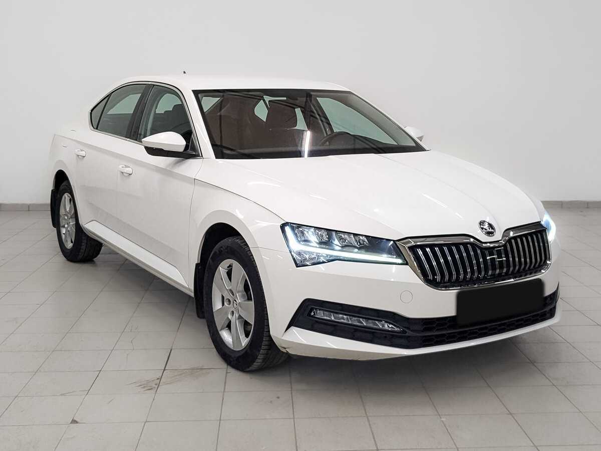 Купить Skoda Superb с пробегом. Фото: #3