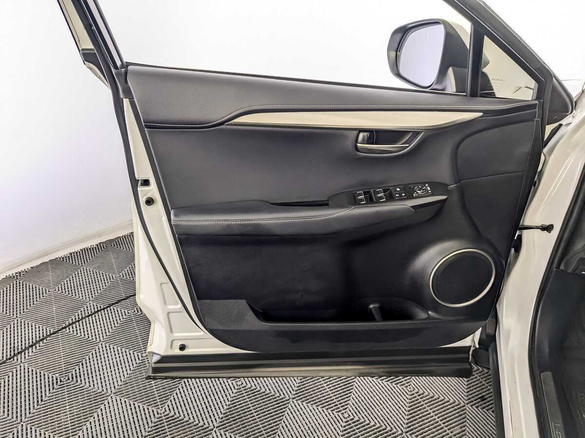 Купить Lexus NX с пробегом. Фото: #18
