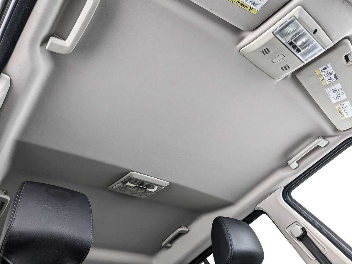 Купить Land Rover Discovery с пробегом. Фото: #21