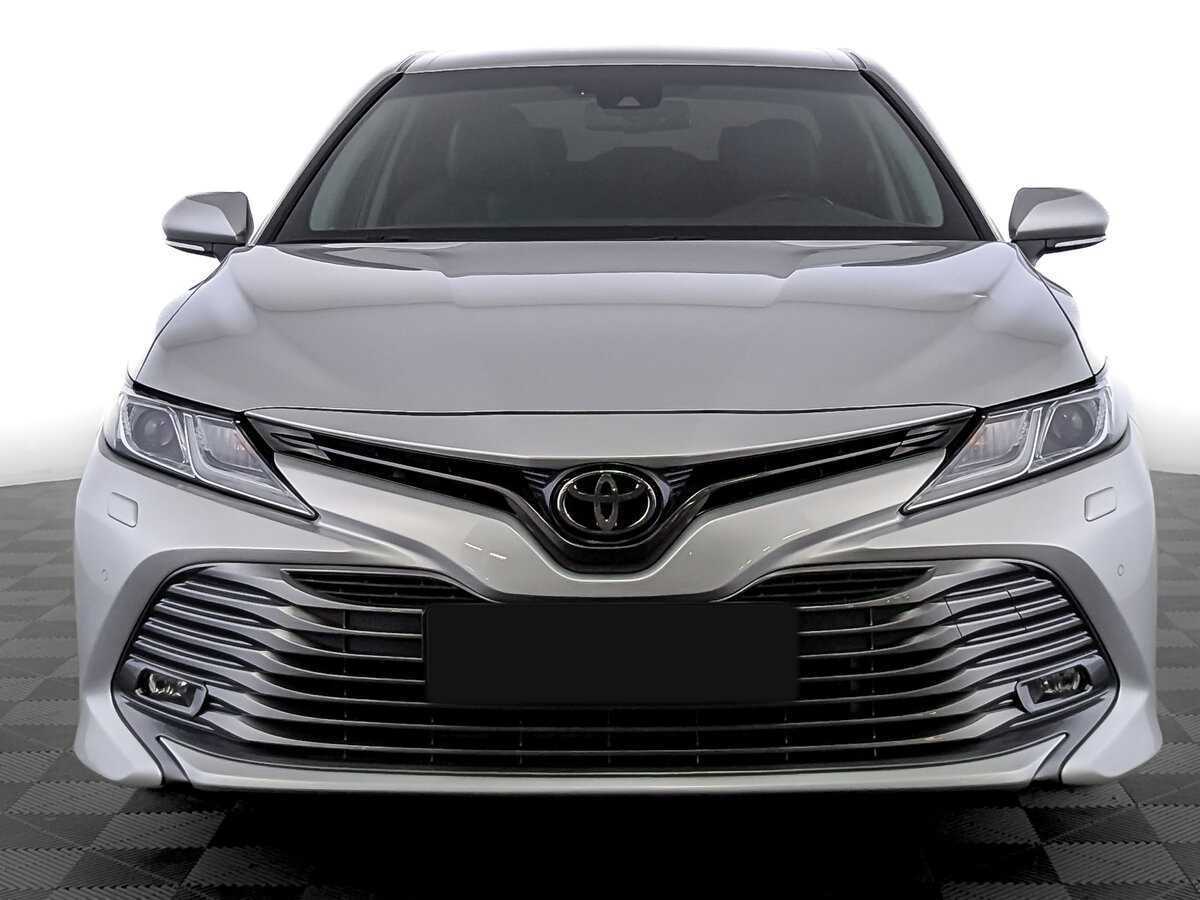 Купить Toyota Camry с пробегом. Фото: #1