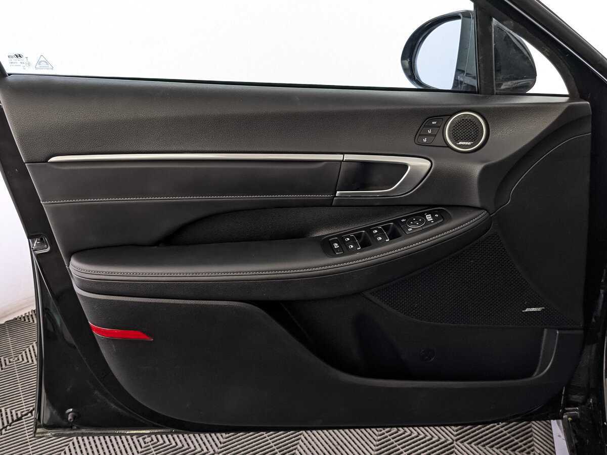 Купить Hyundai Sonata с пробегом. Фото: #18