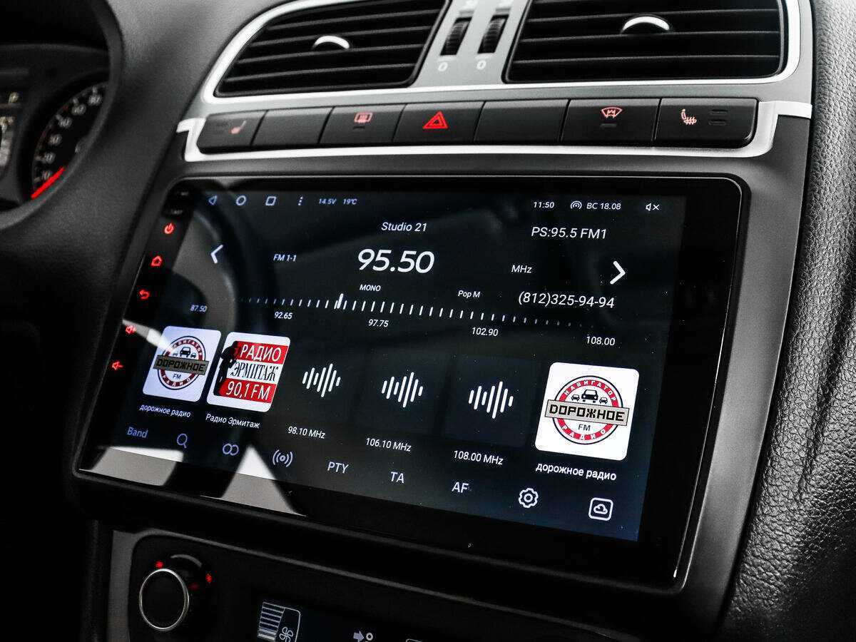 Купить Volkswagen Polo с пробегом. Фото: #12