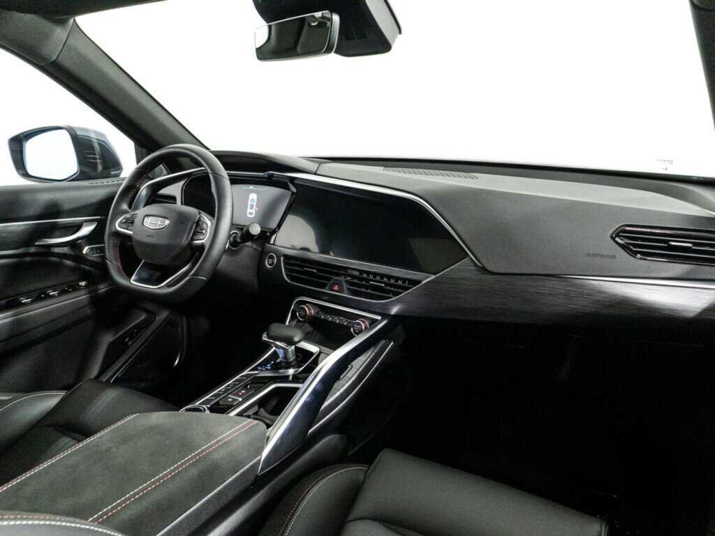 Купить Geely Tugella с пробегом. Фото: #8