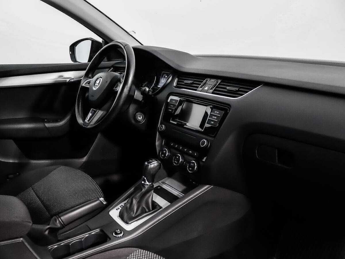 Купить Skoda Octavia с пробегом. Фото: #10