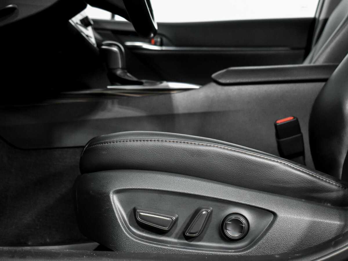 Купить Toyota Camry с пробегом. Фото: #5