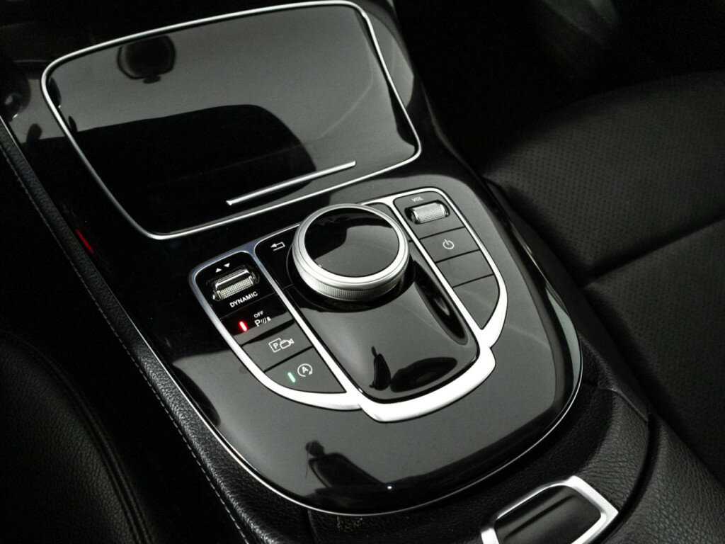 Купить Mercedes-Benz E-Класс с пробегом. Фото: #16