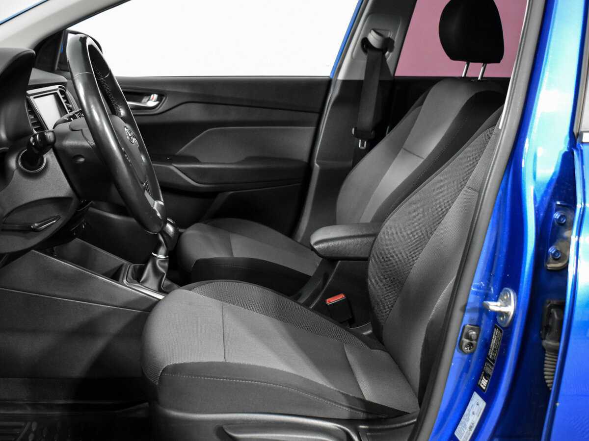 Купить Hyundai Solaris с пробегом. Фото: #10