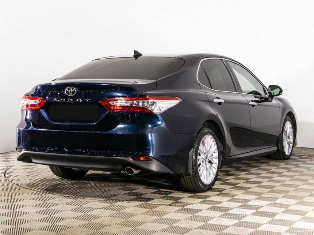 Купить Toyota Camry с пробегом. Фото: #4