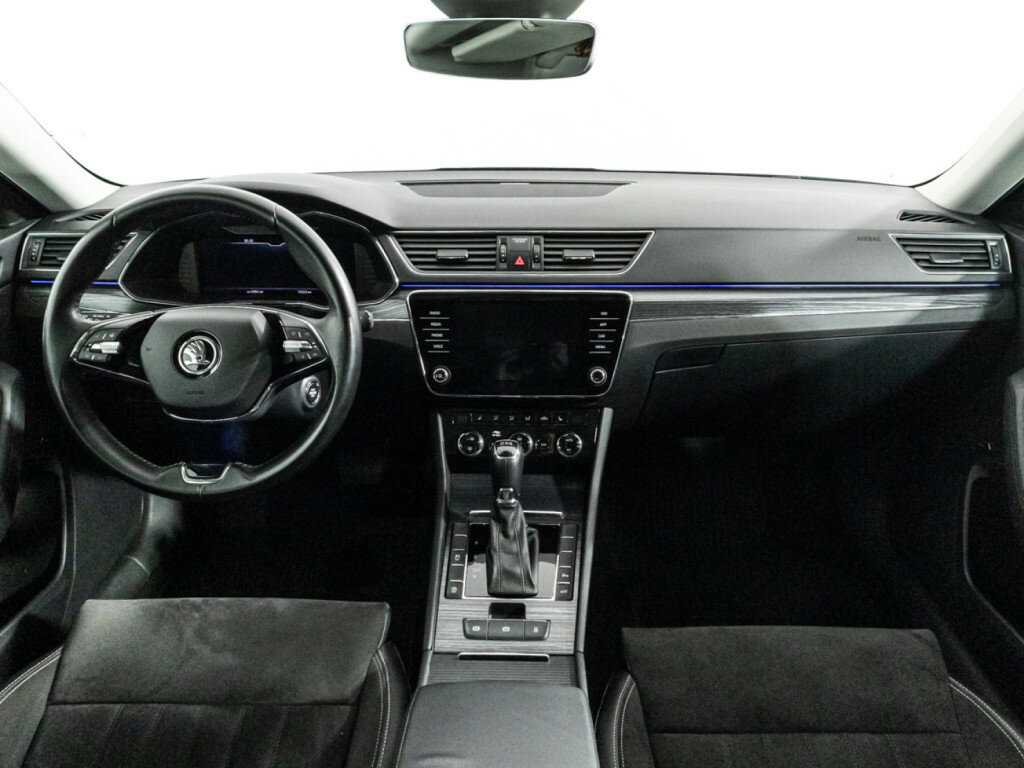 Купить Skoda Superb с пробегом. Фото: #12