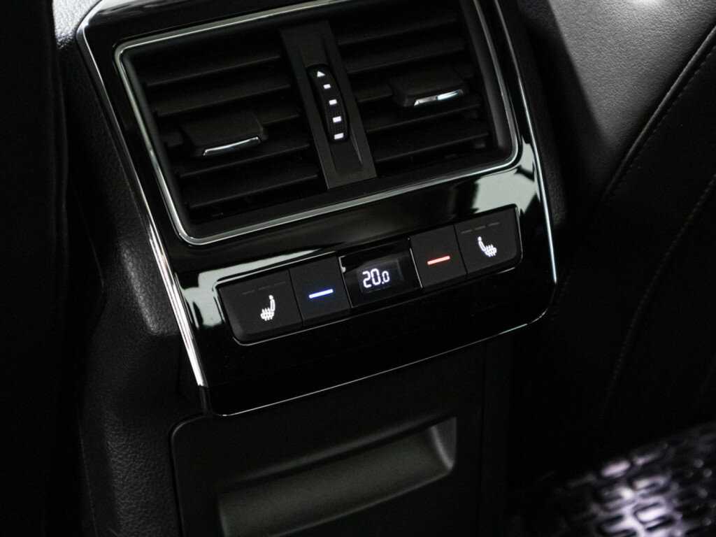 Купить Skoda Superb с пробегом. Фото: #18