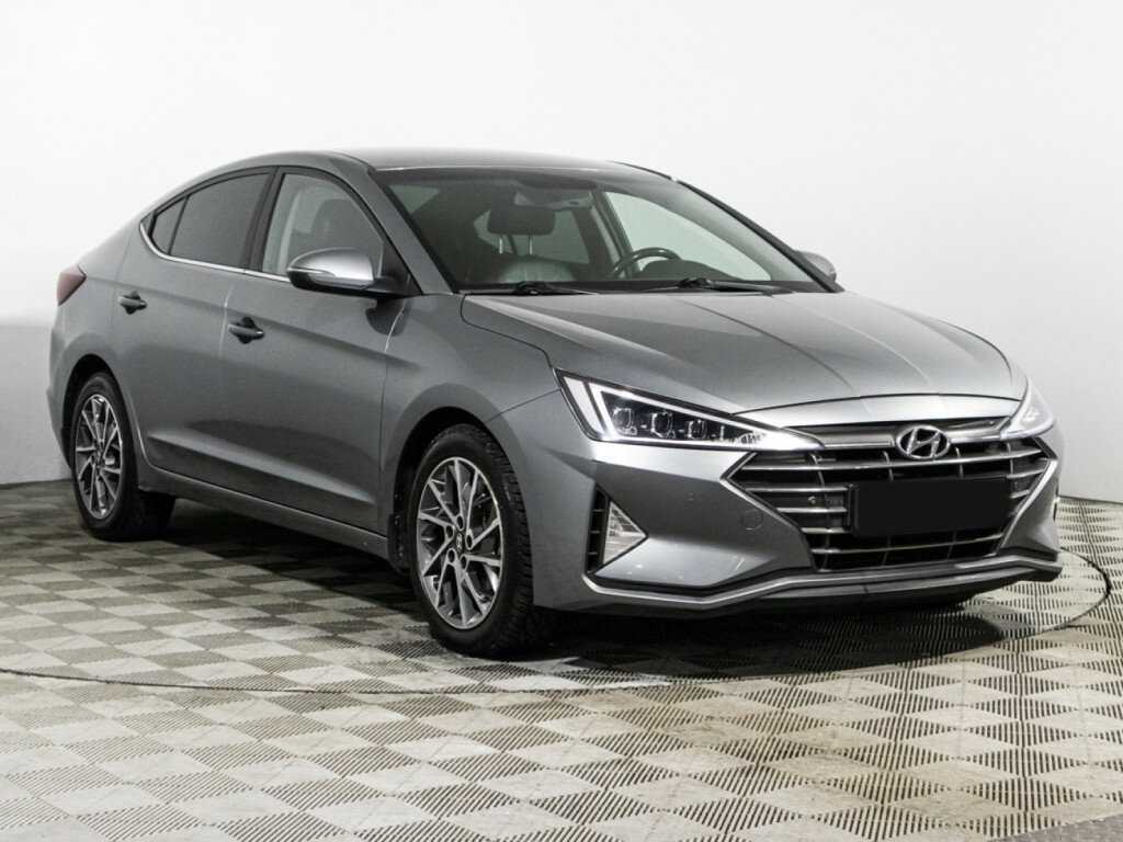 Купить Hyundai Elantra с пробегом. Фото: #2