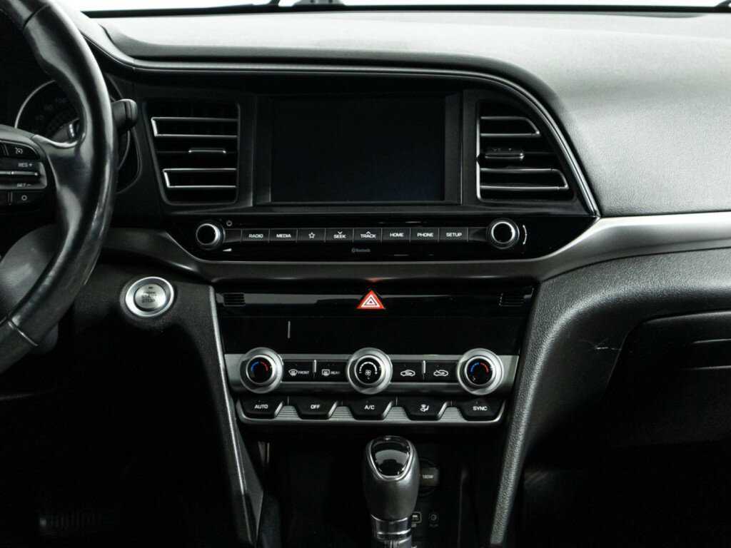 Купить Hyundai Elantra с пробегом. Фото: #13