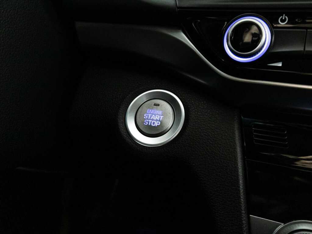 Купить Hyundai Elantra с пробегом. Фото: #20