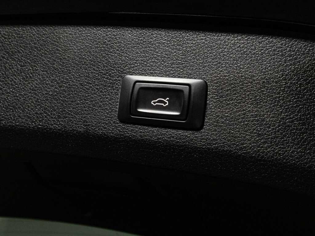 Купить Audi Q7 с пробегом. Фото: #16