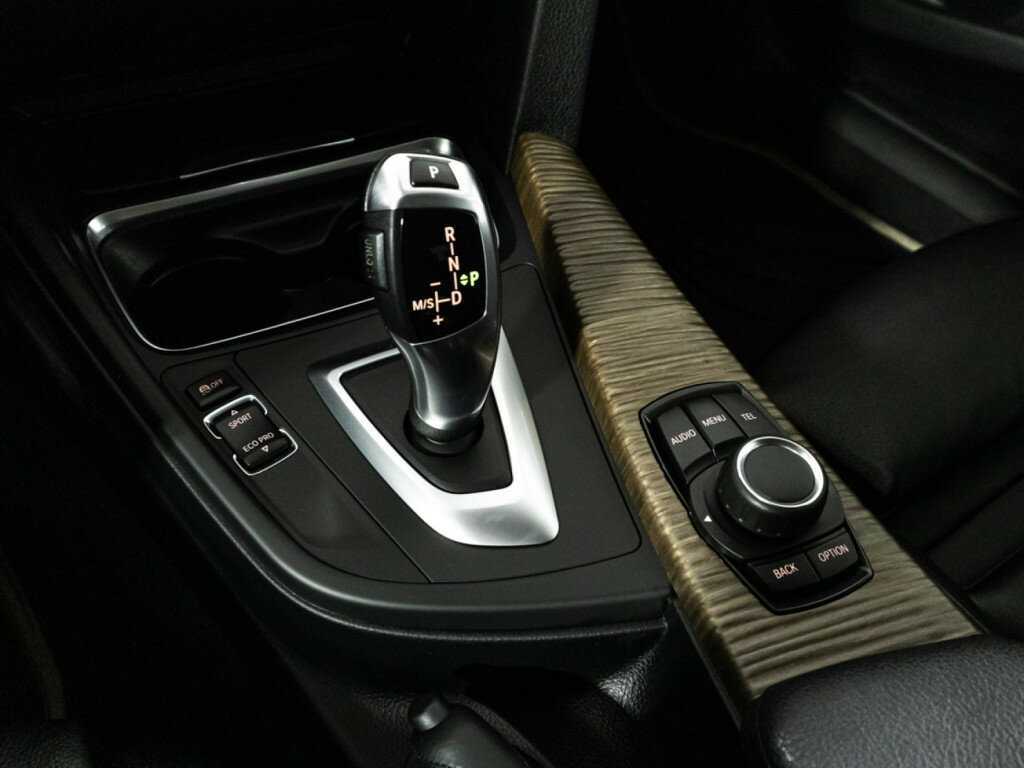 Купить BMW 3 серии с пробегом. Фото: #18