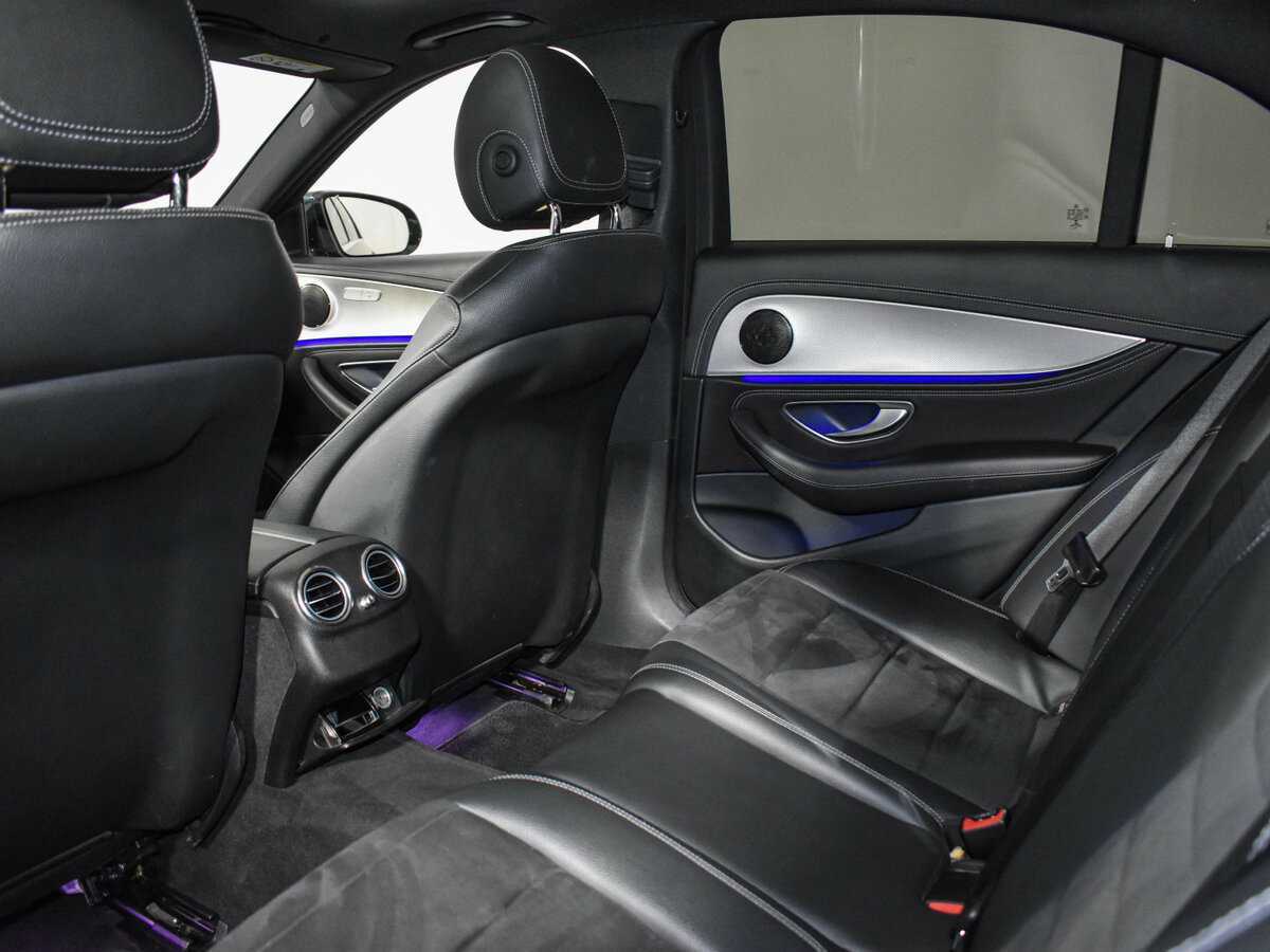 Купить Mercedes-Benz E-Класс с пробегом. Фото: #11