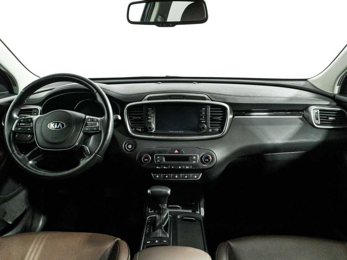 Купить Kia Sorento с пробегом. Фото: #10