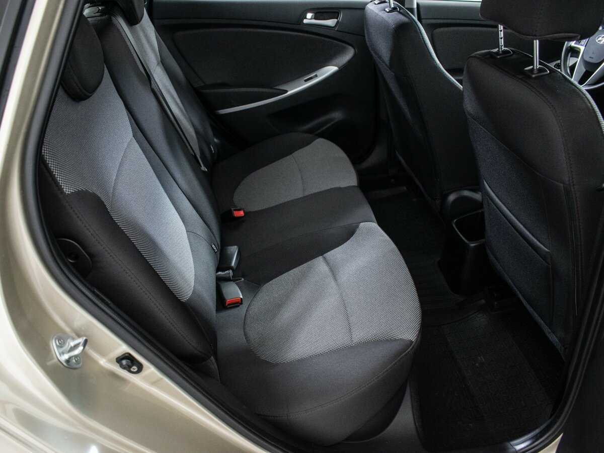 Купить Hyundai Solaris с пробегом. Фото: #7