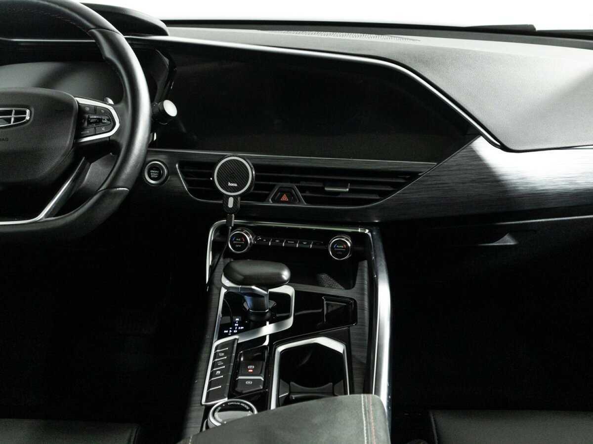 Купить Geely Tugella с пробегом. Фото: #13