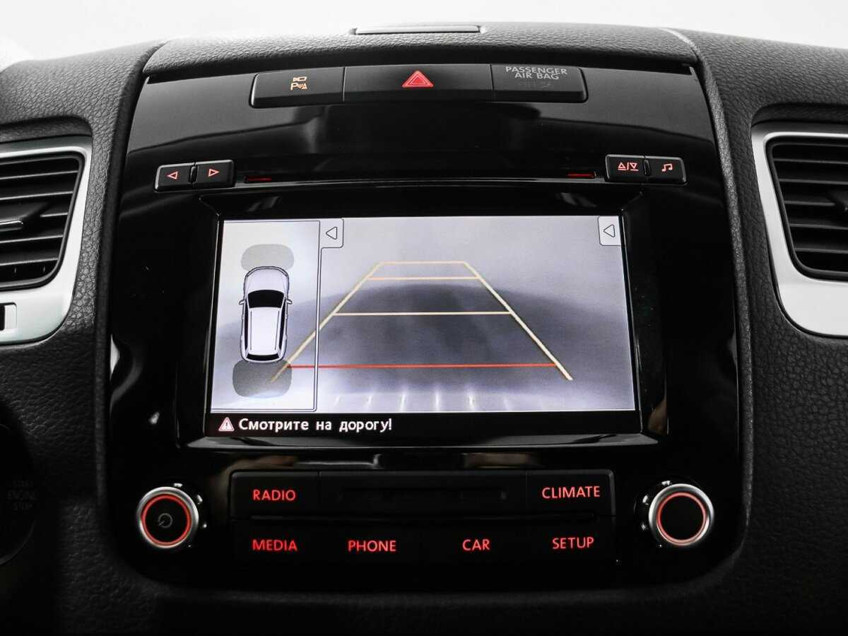 Купить Volkswagen Touareg с пробегом. Фото: #16