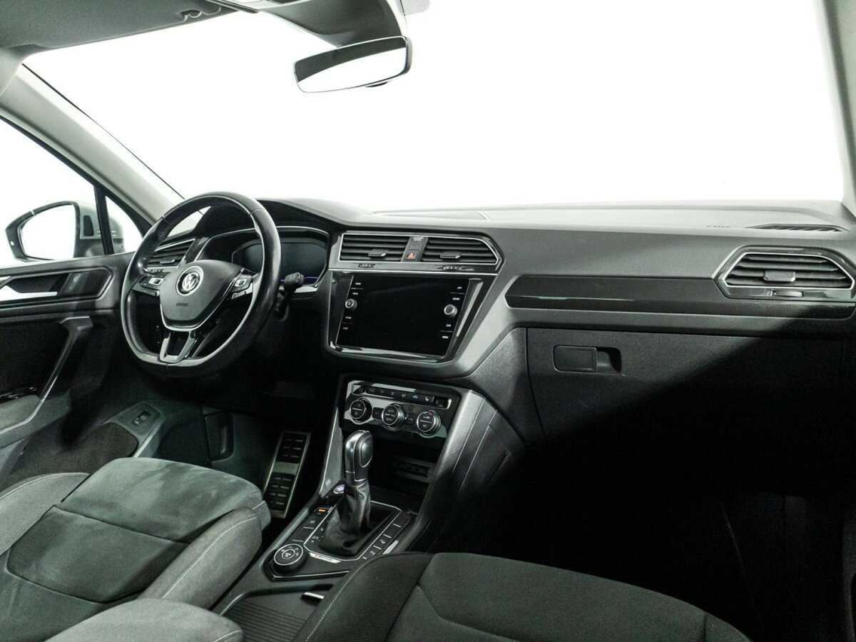 Купить Volkswagen Tiguan с пробегом. Фото: #8