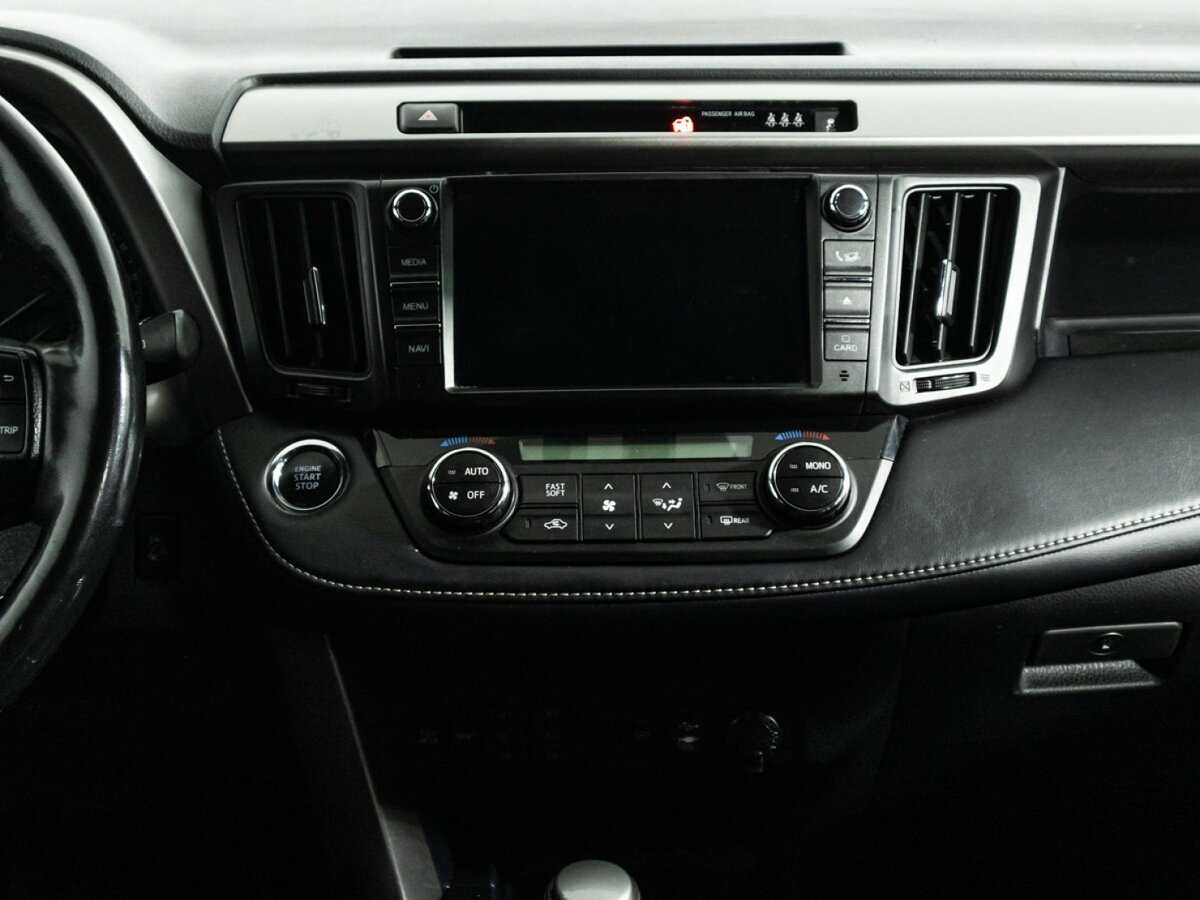 Купить Toyota RAV4 с пробегом. Фото: #13