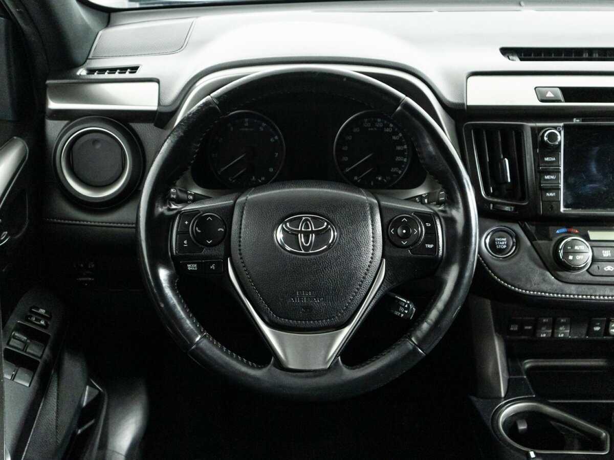 Купить Toyota RAV4 с пробегом. Фото: #20