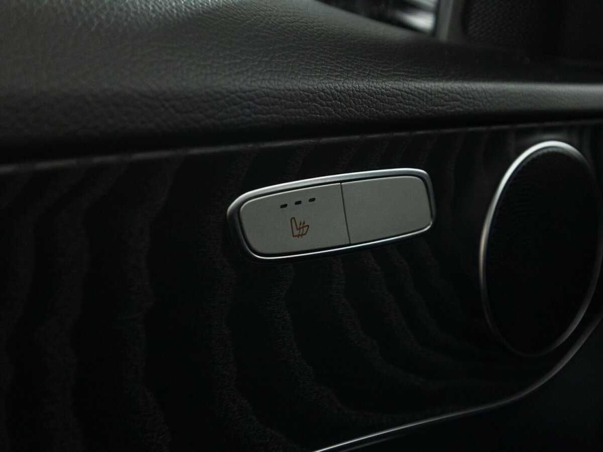 Купить Mercedes-Benz C-Класс с пробегом. Фото: #20