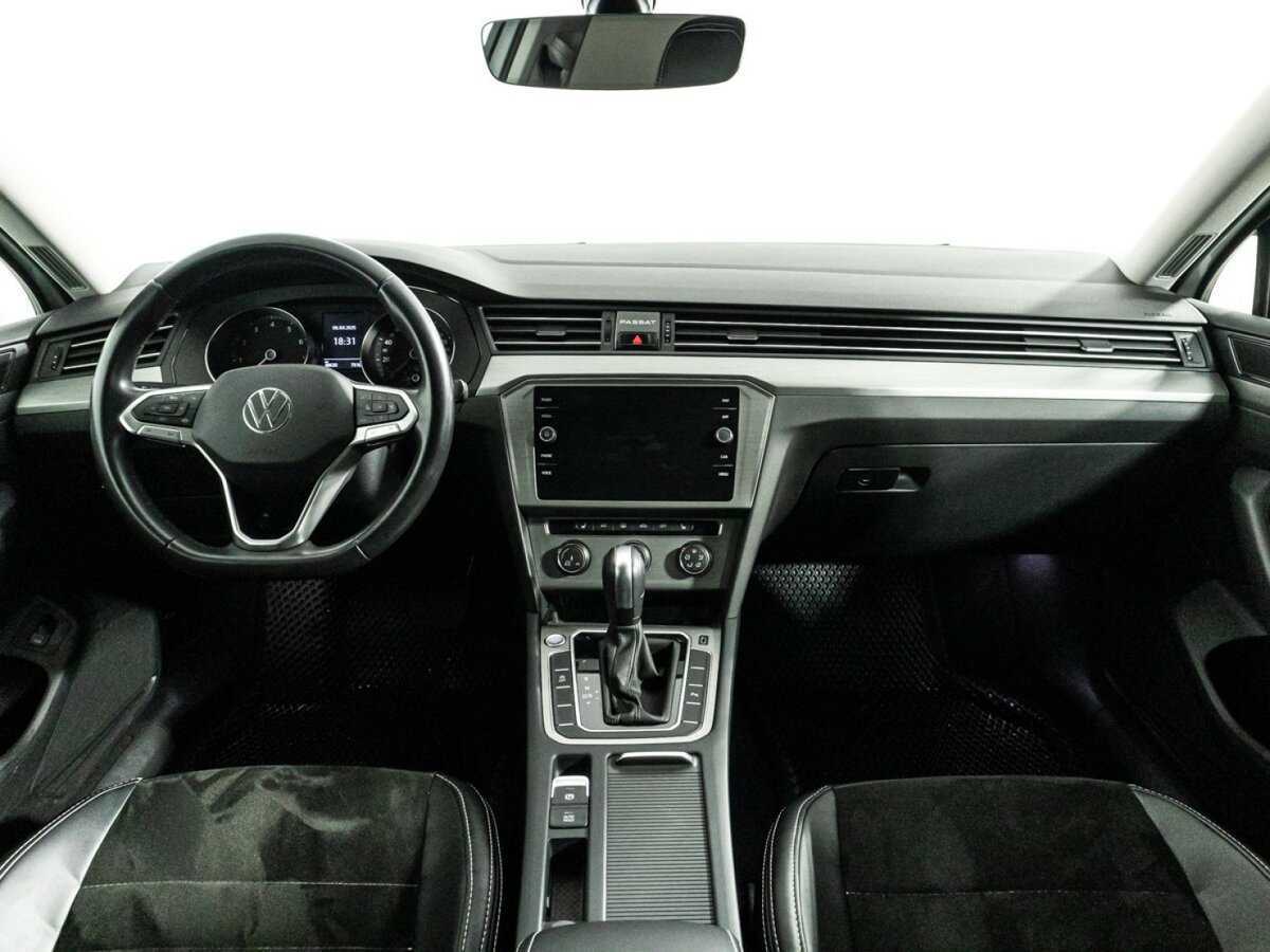 Купить Volkswagen Passat с пробегом. Фото: #12