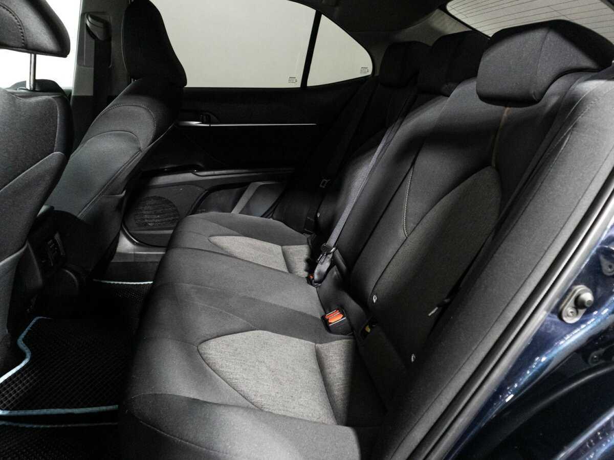 Купить Toyota Camry с пробегом. Фото: #9