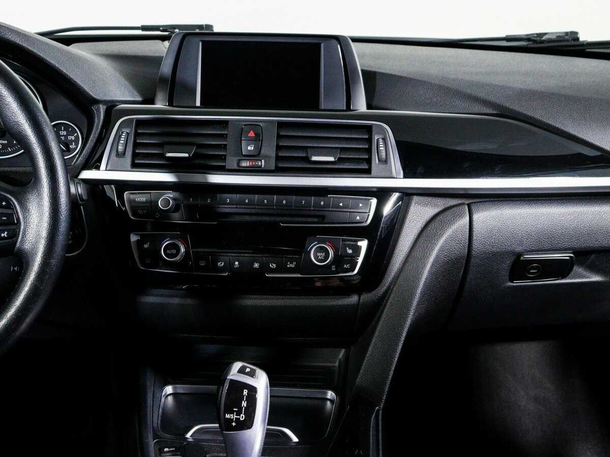 Купить BMW 3 серии с пробегом. Фото: #10